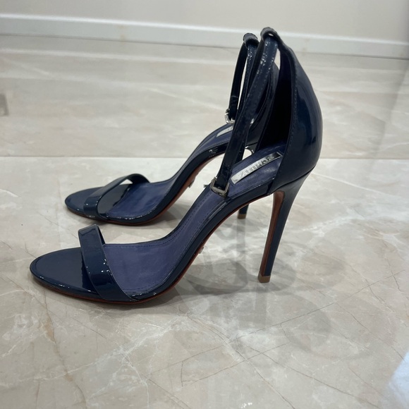 Schutz patent leather sandals size 7B - Picture 1 of 8